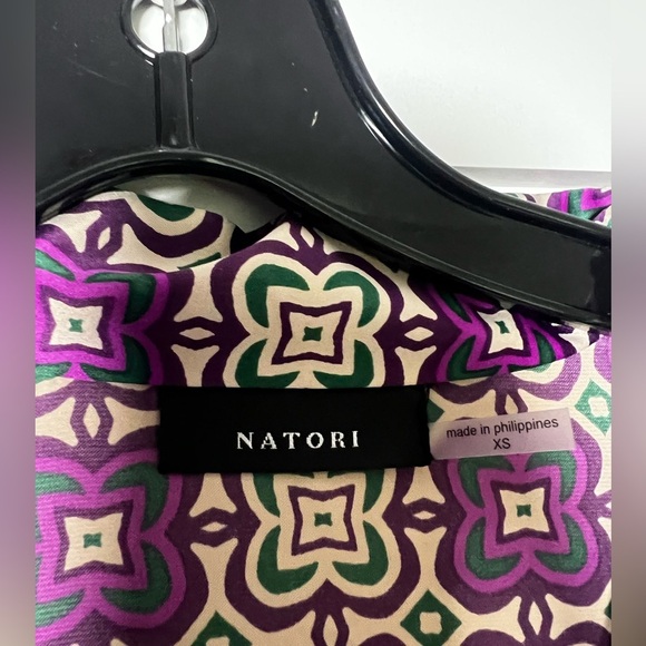Natori Medallion Notch PJ Top in Purple Multi Womens Size XS - Picture 7 of 8
